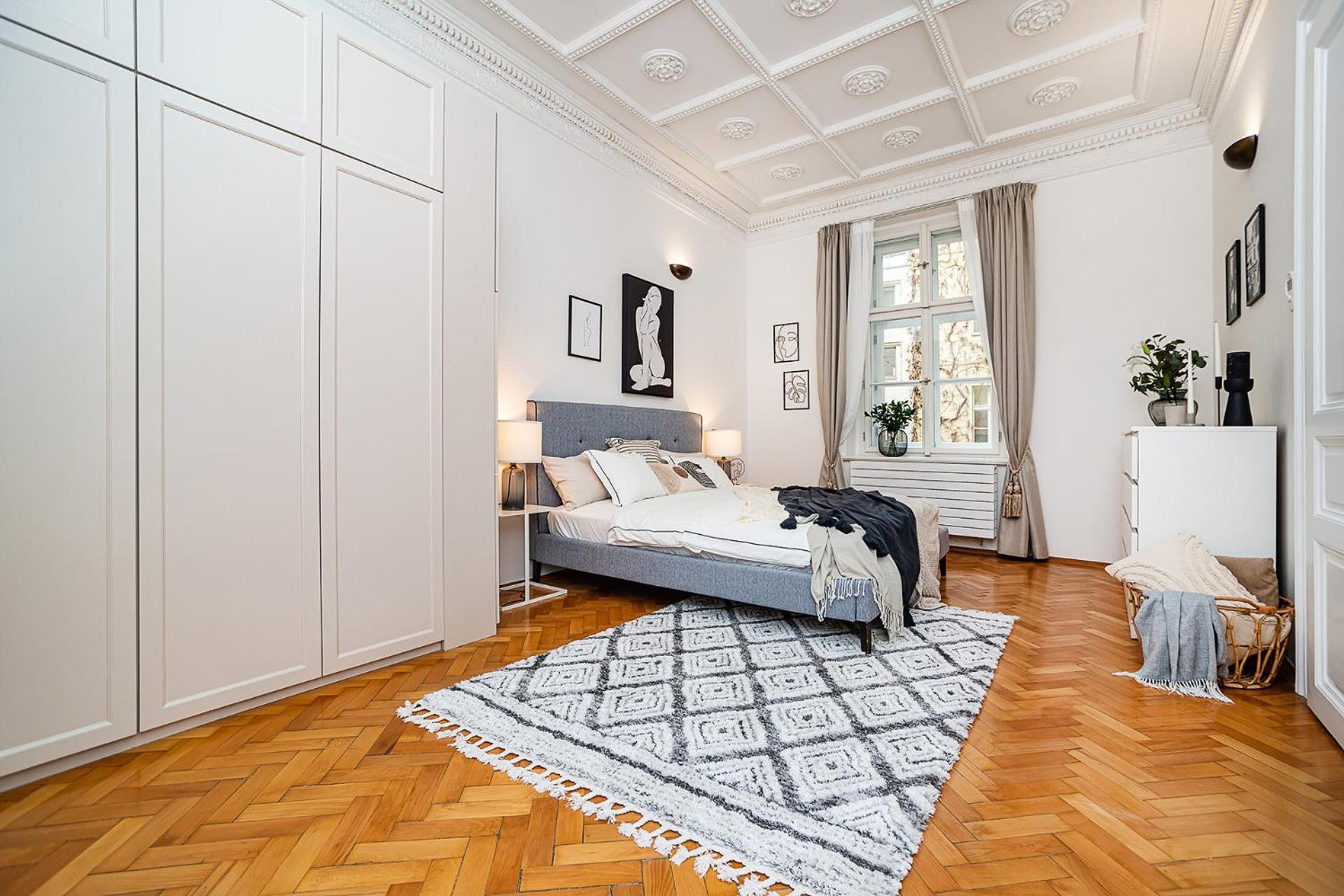 Luxurious Two-bedroom In The Old Town Appartement *