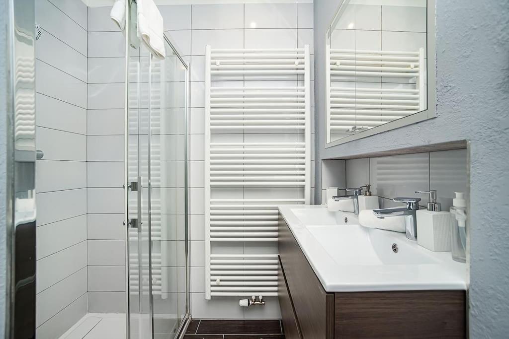 Luxurious Two-bedroom In The Old Town Appartement *