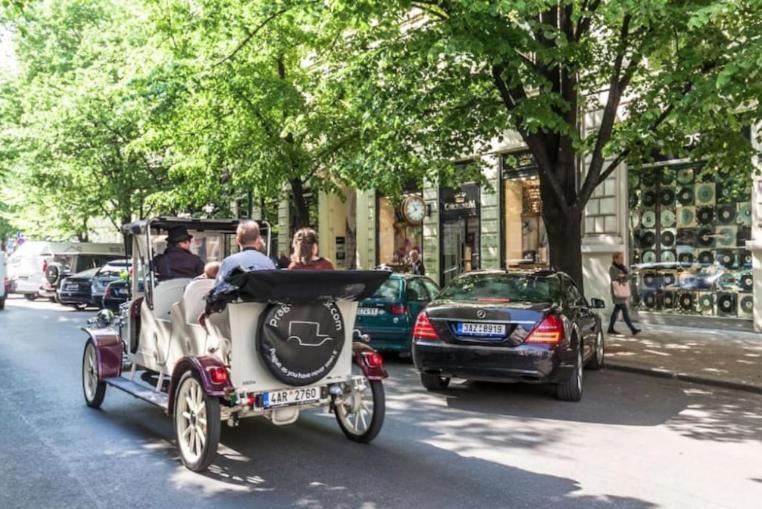 Luxurious Two-bedroom In The Old Town Praag